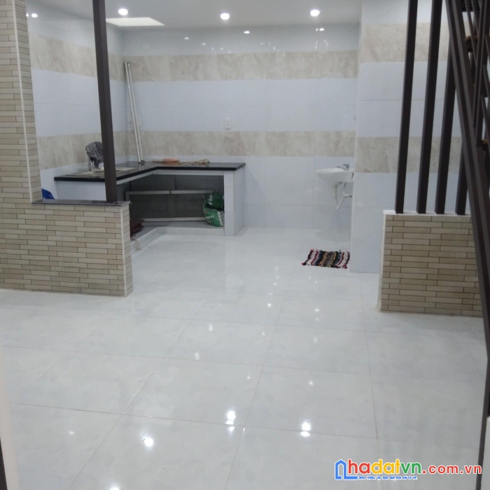 Nhà lý thường kiệt, kề mặt tiền, 2 tầng, mới đẹp