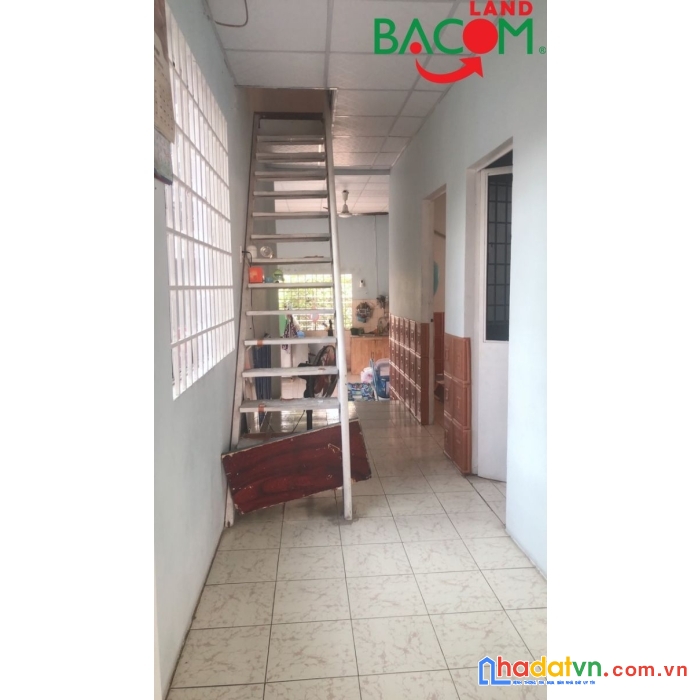 Bán rẻ nhà mặt tiền  ngay giáo xứ hà nội 106m2