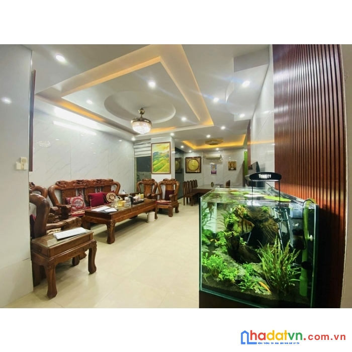 Bán nhà kim mã, ngõ thông, kinh doanh sát phố 50m, 5 tầng mặt tiền 4,5m 6.5 tỷ