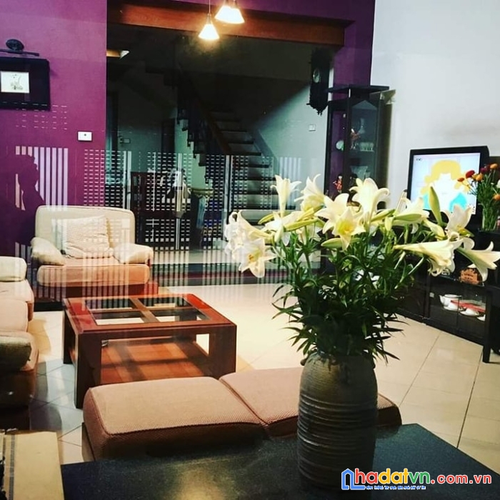 Đẹp mê hồn. lô góc sáng sủa. nhà đẹp sạch sẽ. phố nghĩa đô, cầu giấy: 40m2*6t. mt4m