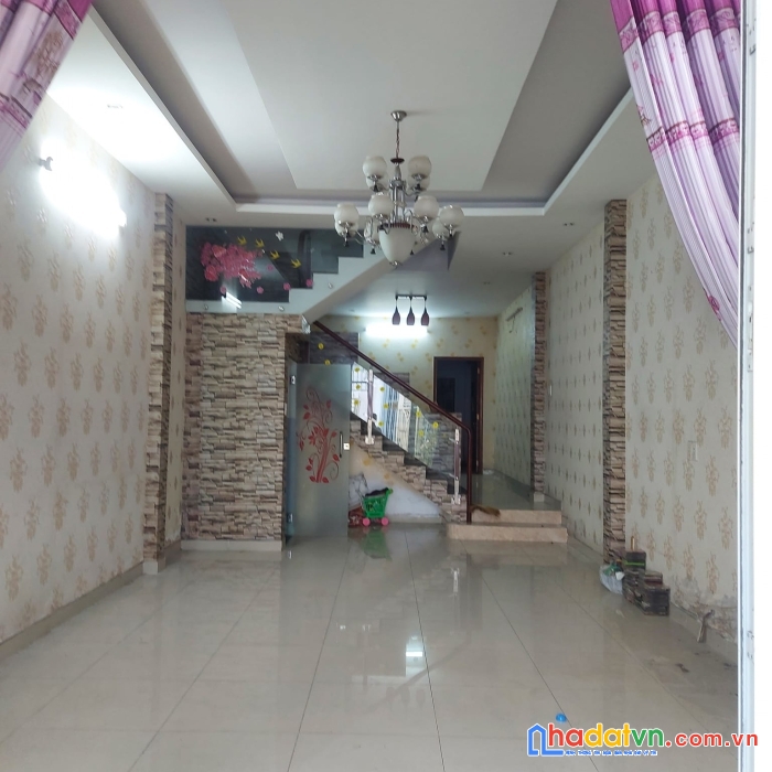 Nhà dt hiếm rẻ thống nhất gò vấp 2tầng 4.3x22m 5.xtỷ