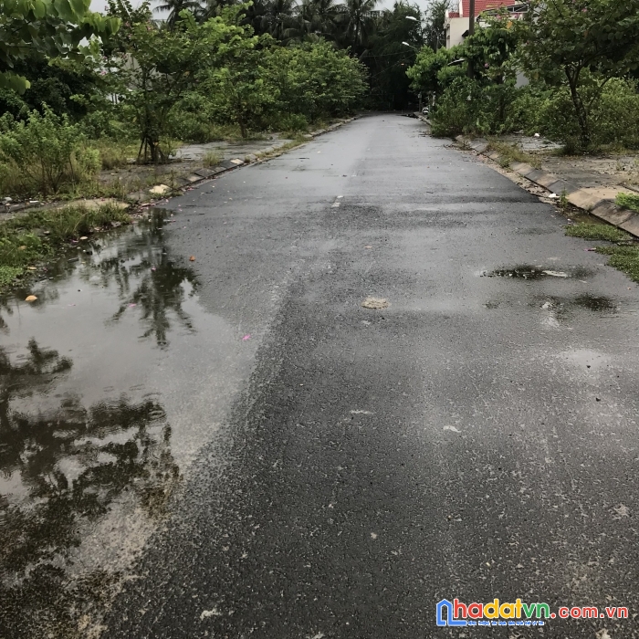 Bán gấp đất tại khu dân cư sân khấu lộ thiên - khu phố long hải bắc, phường xuân yên, thị xã sông