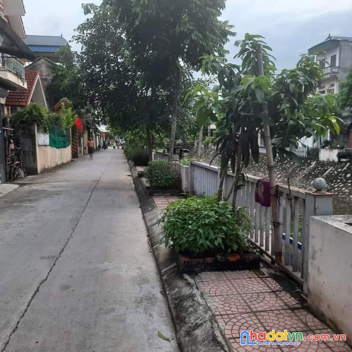 Bán cực gấp nhà hà trì, đa sỹ, mậu lương 34m2, 5 tầng 3 tỷ xe hơi đỗ cửa chạy vòng quanh