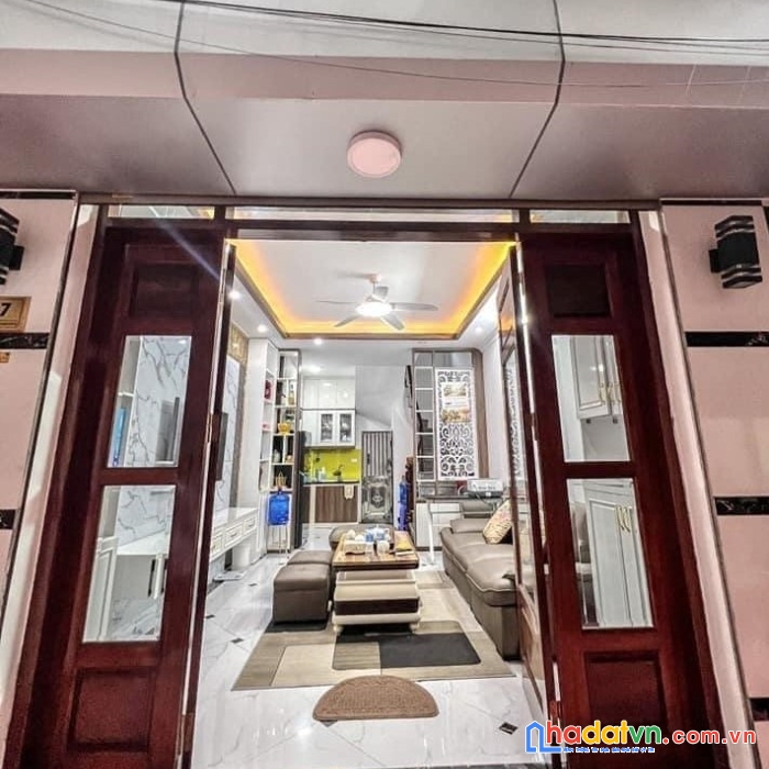 Bán nhà bạch mai, 3 tầng,3 ngủ, dân xây chắc chắn, chỉ 3 tỷ