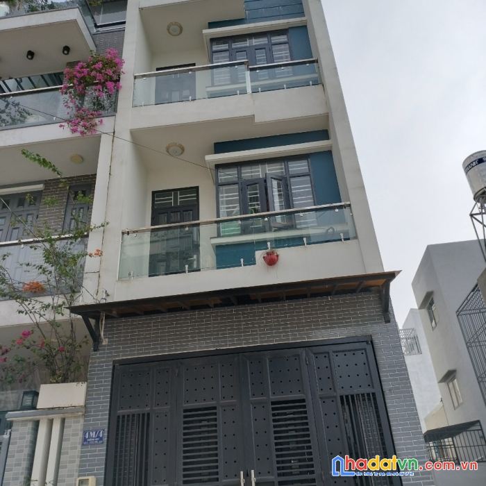 Nhà vòng xoay phú hữu giao thông thuận các hướng nhà mới 3 tầng 4x13 giá chỉ 6 tỷ (tl)