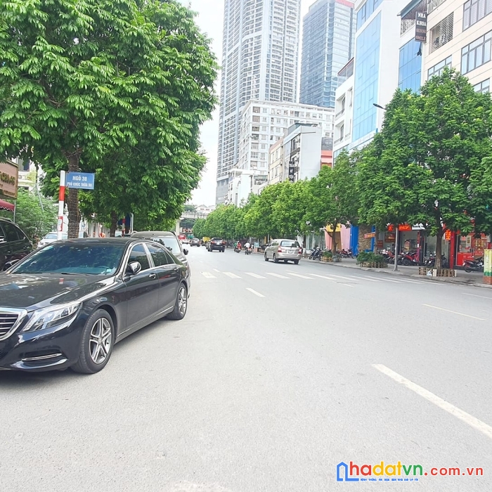Bán nhà phố cầu giấy - phân lô - gara ô tô - kinh doanh - dt: 50.2m - 5 tầng - mt 4.2m.