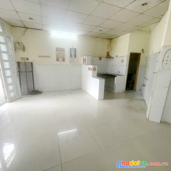Bán nhà 32m2 mt hẻm 184 âu dương lân p3q8. giá 2,35 tỷ