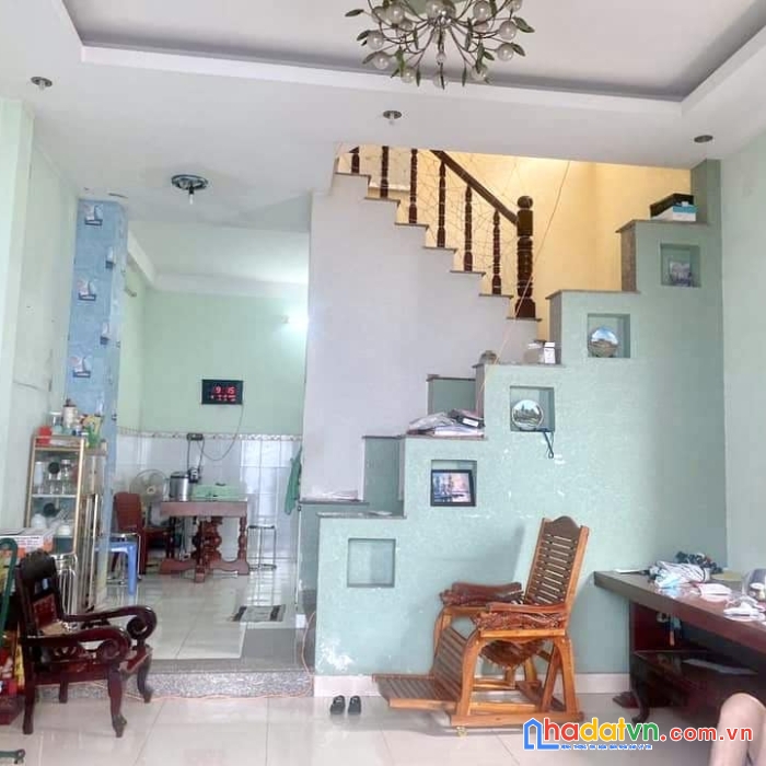 Hẻm xh, đỗ xuân hợp, ngang 5x12m, 3 tầng btct, nhà đẹp ở ngay, nhỉnh 6 tỷ
