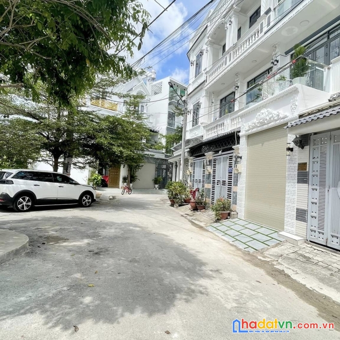 Nhà bè khu petachim huỳnh tấn phát , hẻm 6m, nhà mới 39m2, 3tầng, giá chỉ 3.45 tỷ