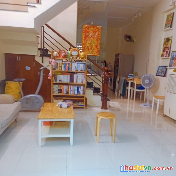 Bán nhà âu cơ quận 11 - ngay vòng xoay lê đại hành - nhỉnh 6 tỷ