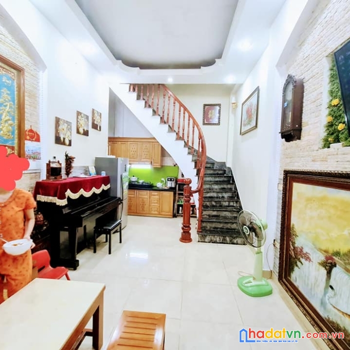 Bán nhà phố đồng nhân - chợ trời - ngõ 3 gác thẳng - ô tô đỗ 30m - 48m - 6.5 tỷ