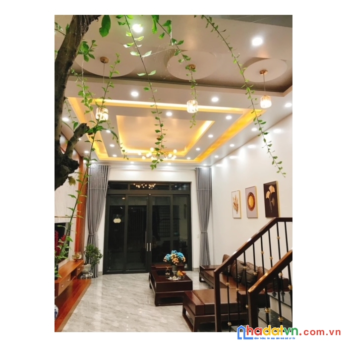 Bán gấp nhà trung tâm quận hai bà trưng, giá nhỉnh 9 tỷ.