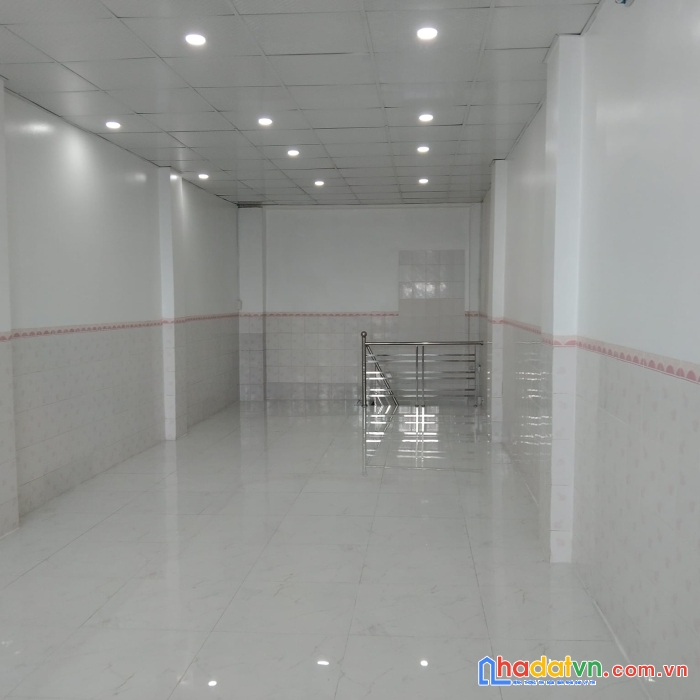 Bán nhà mặt tiền chợ đường nguyễn huệ thành phố sa đéc
