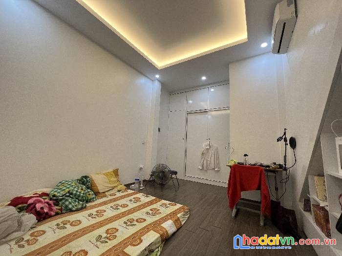 Bán nhà phố vọng . lô góc nhà đẹp