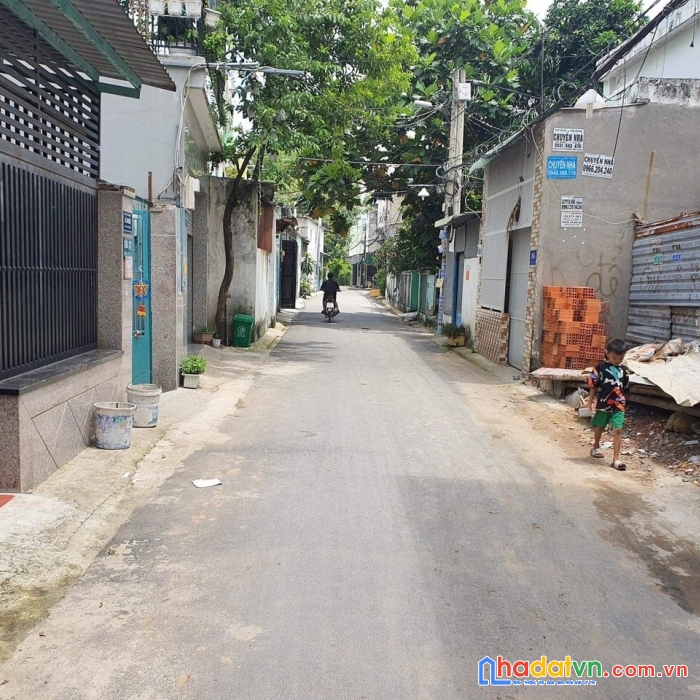 Bán nhà mặt tiền đường 8 mét, tân thới hiệp, quận 12, 5 x 17.5, 2 tầng, 2pn, nhỉnh 5 tỷ.