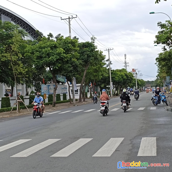 Giảm giá mạnh mặt tiền kinh doanh dương thị mười 6 x 18 2 tầng sẵn dòng tiền giá chỉ còn nhỉnh 11