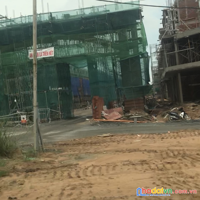 Sang quán hủ tiếu  đường đào cam mộc, phường 4, quận 8, tp hồ chí minh