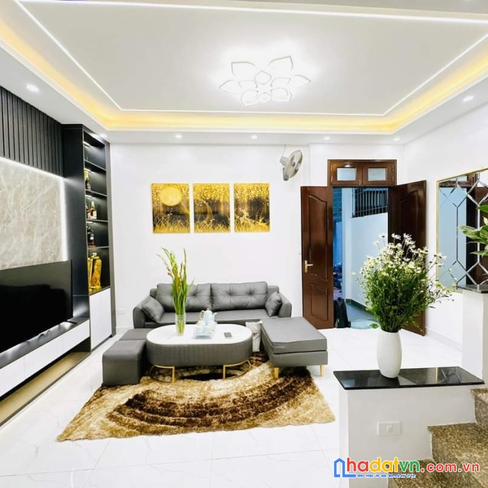 Siêu phẩm hai bà trưng - 10m ra ô tô - nhà đẹp như khách sạn !!!!