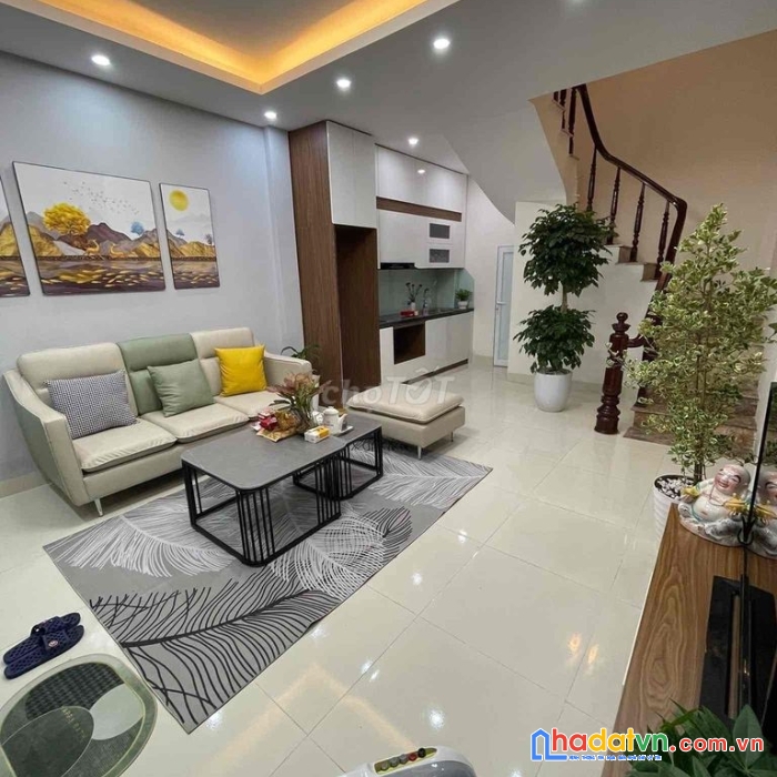 Bán nhà khu huỳnh thúc kháng, ngõ oto, lô góc 45x5t 7,9 tỷ