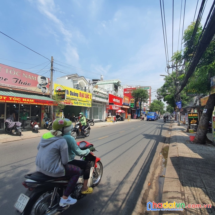 (hot) mt nguyễn văn quá, 75tr/m2, 6 x 40, nở hậu, 3 mặt thoáng, 0967229394