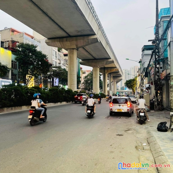 Bán nhà mặt phố cầu giấy 180m2 x 9tầng, kinh doanh sầm uất, giá bán 58 tỷ