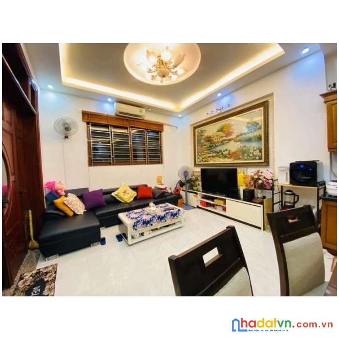 Bán nhà sát ngọc thụy, 56m x 4t, mt 7m, ô tô, lô góc, kinh doanh, tặng nội thất, giá 3.3 tỷ