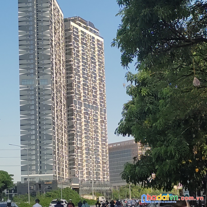 Bán nhà đường lê quang đạo nam từ liêm. phân lô ô tô vỉa hè 4m- kinh doanh đỉnh. 40m2 giá chỉ 9.5