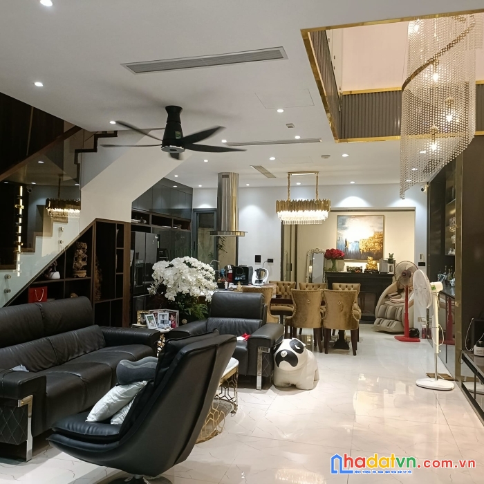 Bán liền kề gamuda gadens, kđt đẳng cấp yên sở, hoàng mai 90mx5pnx mt6m 23 tỷ. lh: 0366051369
