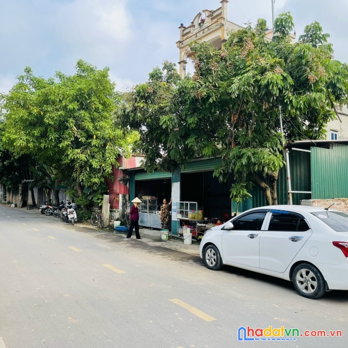 Cách sân bay quốc tế nội bài và đường võ nguyên giáp 1km. giá 1x triệu thôi ạ