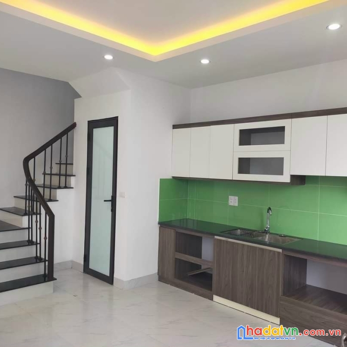 Chỉ nhỉnh 1,4 tỷ/căn liền kề 3 tầng phụng châu-hn-trực tiếp cđt-lh pkd 0388405089