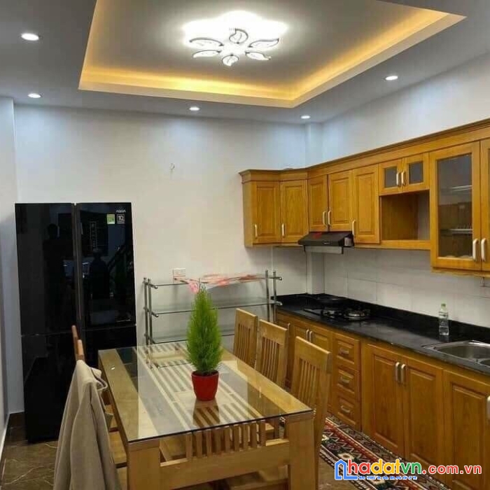 Nhà nguyễn văn cừ- long biên giá 3.9 tỷ- ngõ thông phố ngọc lâm