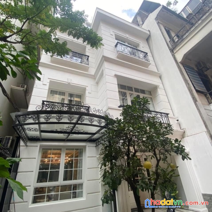 Chính chủ bán biệt thự sân vườn cầu giấy, gần kim mã, nguyễn khang, nguyễn văn huyên, quan hoa.
