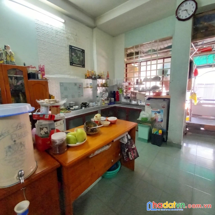 Nhà 4 tầng, đối diện đại học luật, thủ đức, 15 tỷ