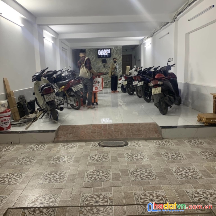 Nhà nguyễn trãi 86m2 , 8 tầng thang máy , mặt tiền 4,8m , 25 phòng cho thuê 120tr/th. giá 13.5 tỷ