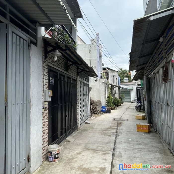 Bán nhà 2 tầng hương lộ 3, hẻm xe hơi thông, 43m2 chỉ 4.1 tỷ, sát aeon mall tân phú