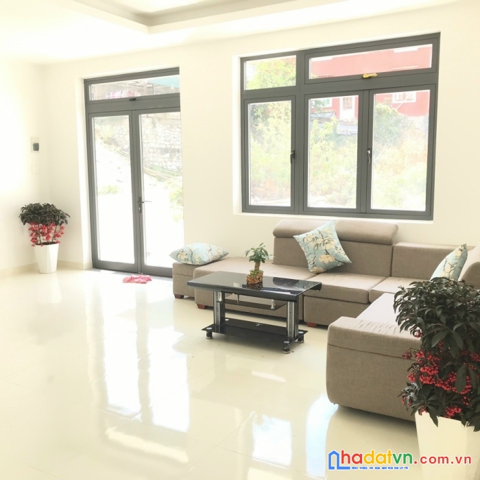 Chỉ 5 tỷ 5 nhà sổ riêng đường ô tô đà lạt