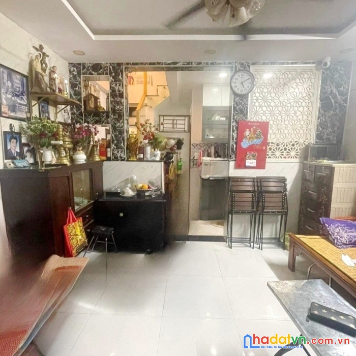 Nhà 3 tầng hẻm nguyễn thị tần phường 2 quận 8. giá 3,58 tỷ tl