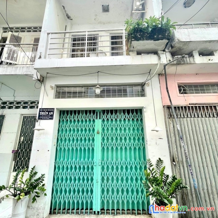 Chính chủ lâu năm , 56m2 , 2 tầng btct , hẻm 5m , nguyễn bỉnh khiêm , q1.