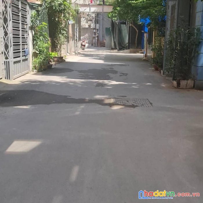 Siêu phẩm ccmn-hoàng mai chưa đến 100tr/1m 
50m ra oto tránh 
4,75 tỷ có thương lượng
50m-5 tầng