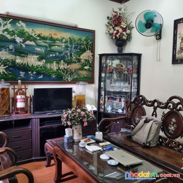 Bán nhà kim mã 52m2, lô góc gần phố, mặt tiền lý tưởng, nhỉnh 6 tỷ. lh trang.