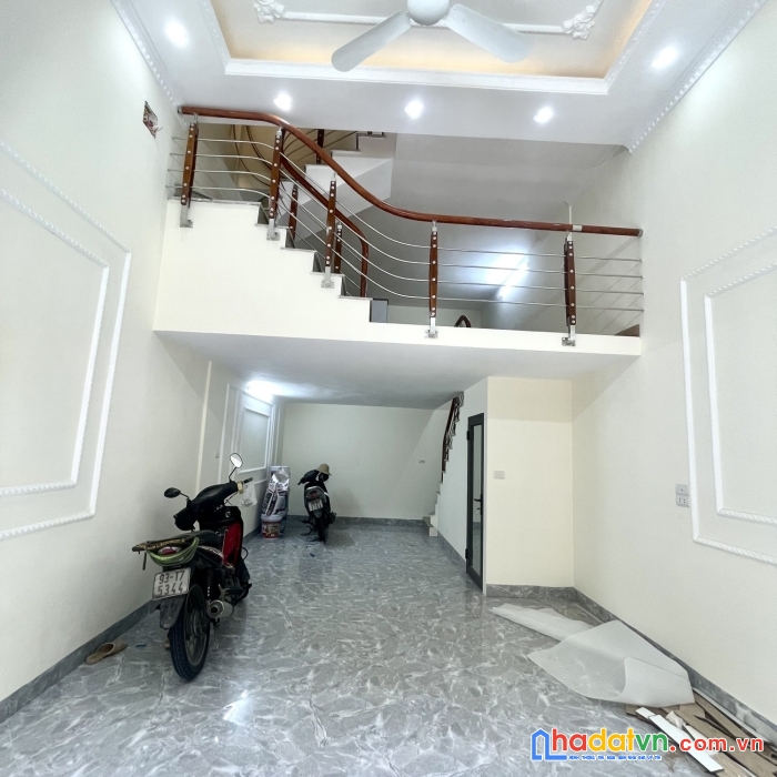 Bán nhà mặt ngõ quỳnh- kinh doanh - 37 m2 x 5t - mt 4m4 - giá hơn 5 tỷ