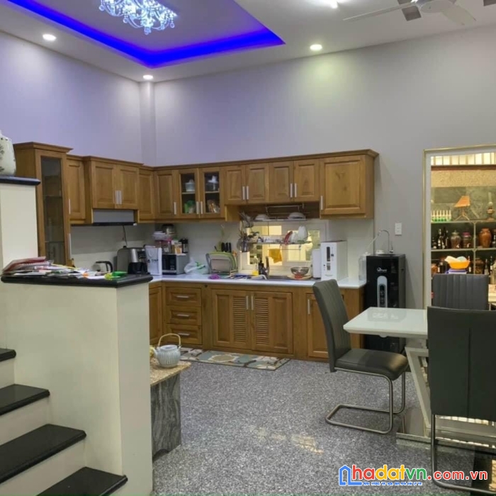 Hẻm 4m, 2 lầu, hoàng văn thụ, 4.2 x 14m, chỉ 8.1 tỷ, phú nhuận