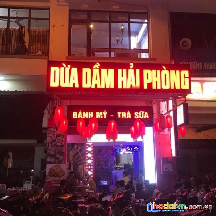 Sang nhượng lại quán dừa dầm-bánh mỳ-trà sữa tại địa chỉ cổng chợ mới my điền.