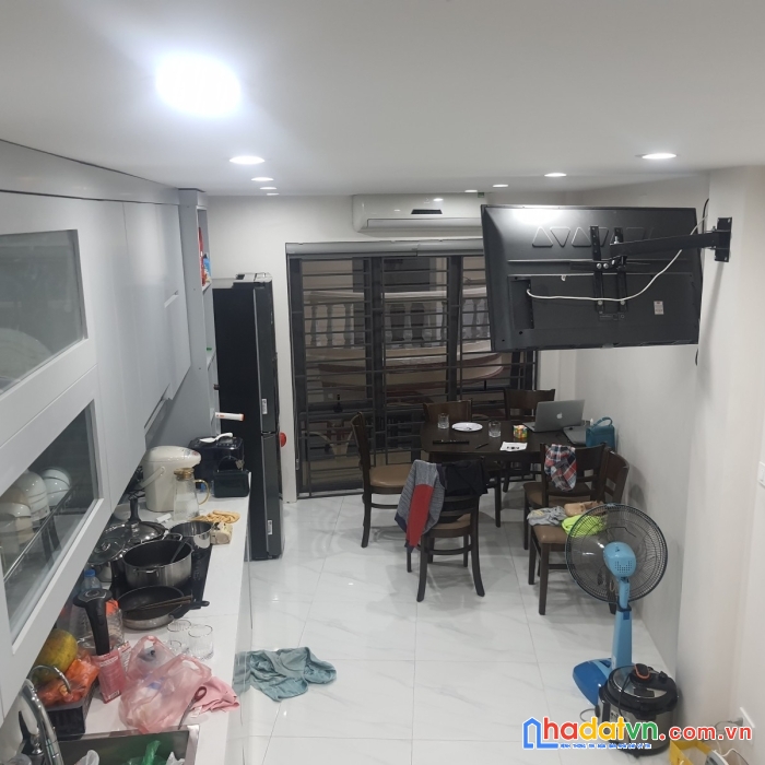 Siêu phẩm thanh xuân 5 tầng nhà đẹp ở luôn chỉ 3,1 tỷ.