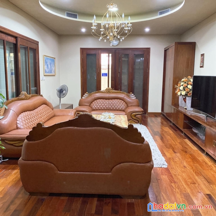 Biệt thự kđt tây hồ tây - khu vip stalake - ngoại giao đoàn. dt 300m2. mt 14m. giá 85 tỷ
