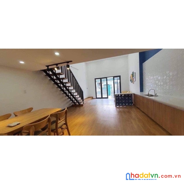 Bán nhà diện tích lớn, kiệt đẹp, giá rẻ đường lý tự trọng, trung tâm hải châu
