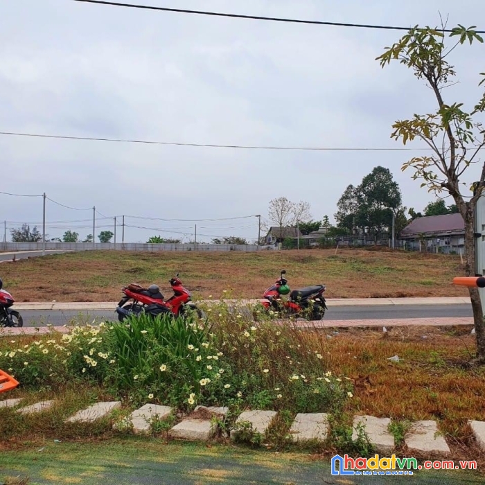 Kẹt tiền bán gấp lô đất mặt tiền full thổ cư sổ sẵn 70m2 tp biên hòa giá rẻ