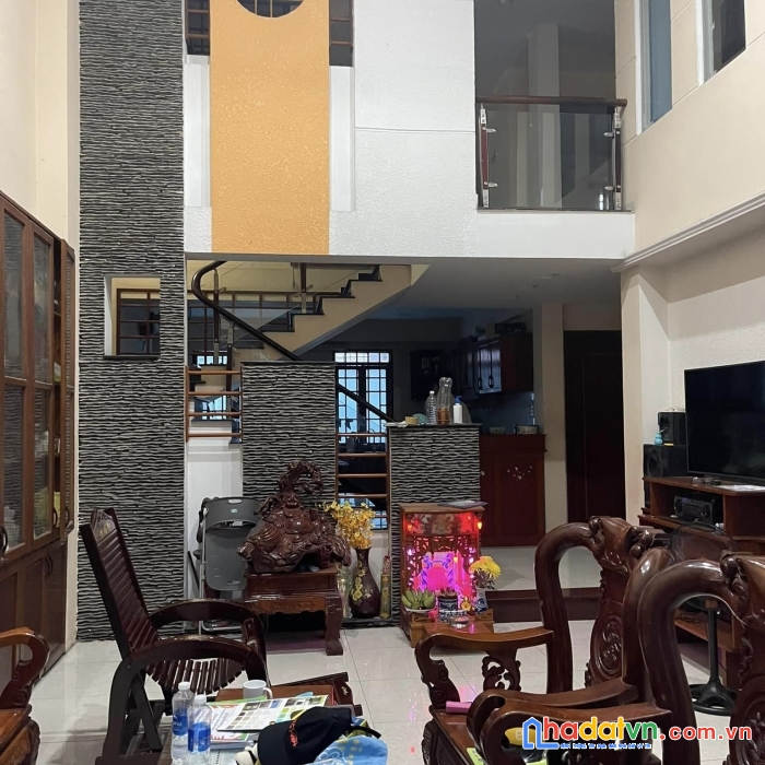 Biệt thự đẹp 240m2 hẻm xe hơi gần copmart bình triệu hiệp bình chánh thủ đức 18 tỷ