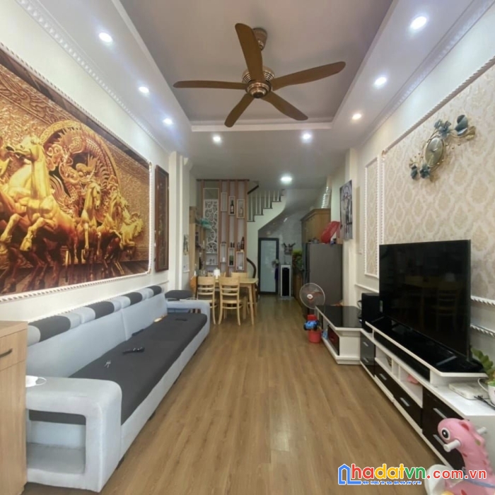 E siêu phẩm nhà đẹp_2,7 tỷ_ có ngay e nhà 4 tầng đẹp long lanh_phố quang_hà đông.