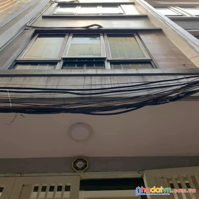 Bán nhà trường chinh, ô tô đỗ cổng, 30m ra ngã tư sở, 45m2, chỉ 4.9 tỷ